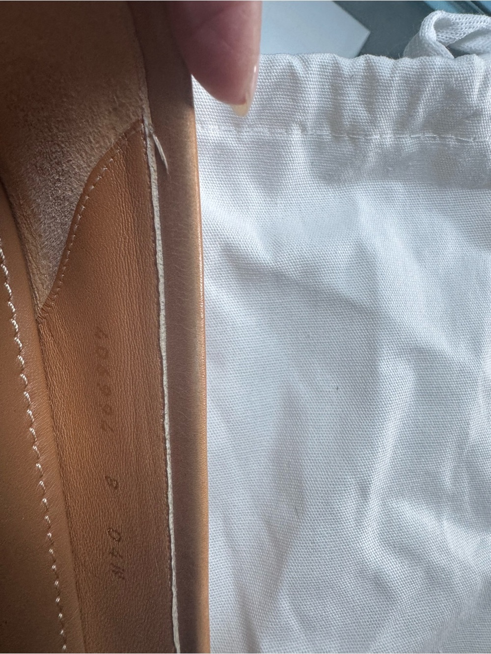 Gucci Tan Leather Horsebit Slip-On Loafers - Picture 6 of 7